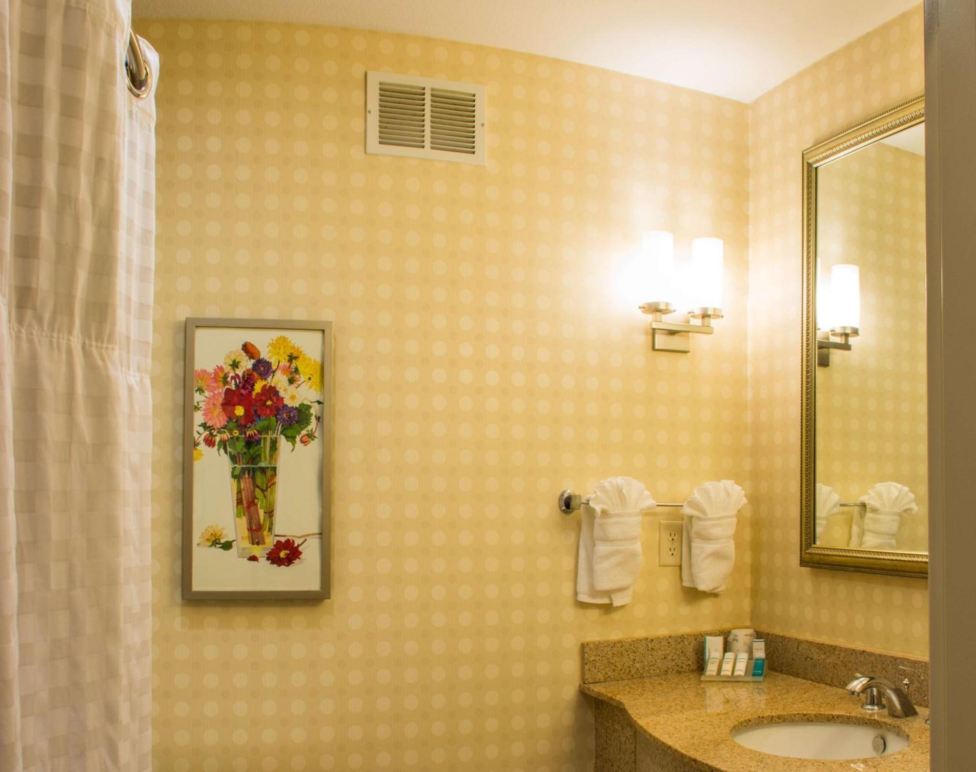 Hilton Garden Inn Elkhart Exterior foto